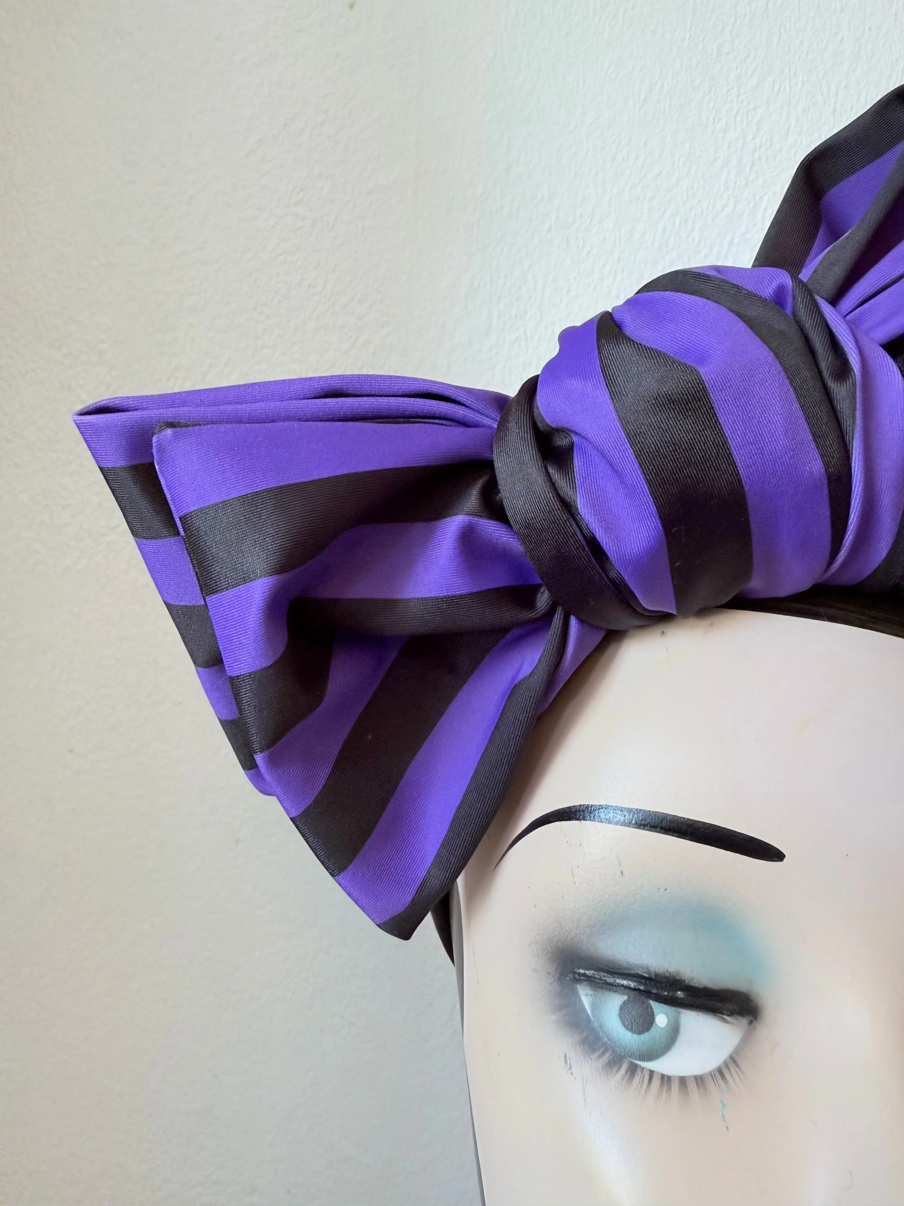 TILT KNOT 1940s Pre-tied Stretchy Headband in Black & Purple Stripes🎃